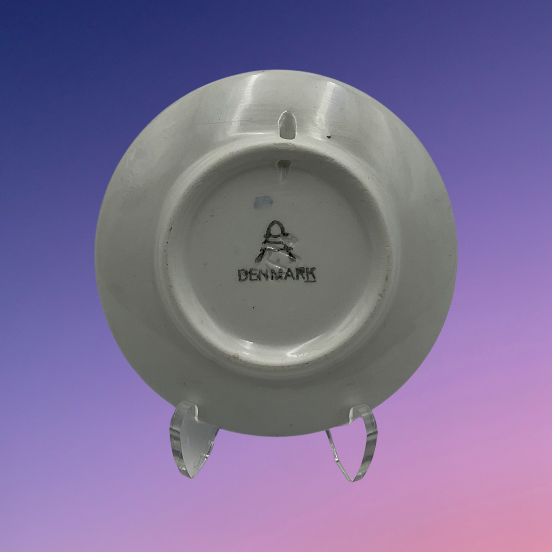 Royal Copenhagen Aluminia Merry Christmas Round Tower Plaquette