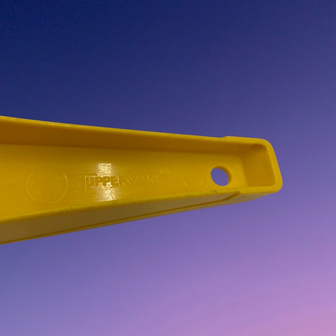 Tupperware One Quart Strainer (1200)