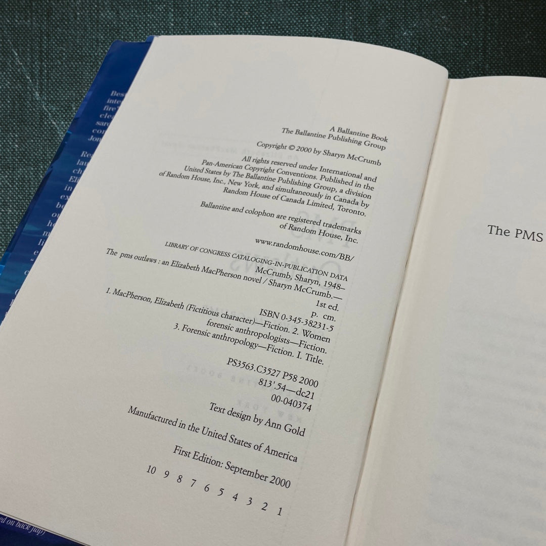 The PMS Outlaws: An Elizabeth MacPherson Novel by Sharyn McCrumb (2000)