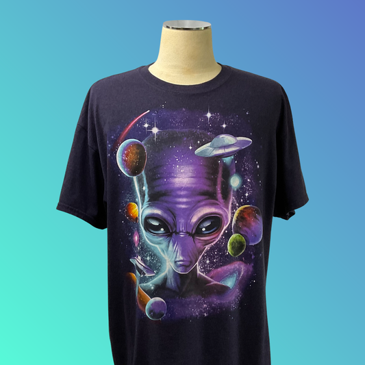 Gildan Alien/Galaxy/UFO Purple T-Shirt (XL)