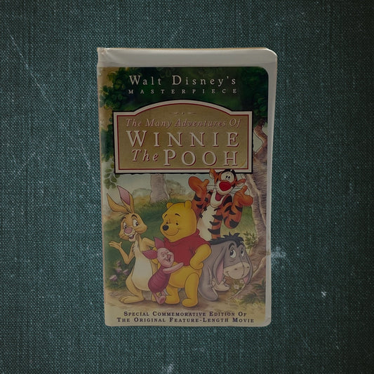 Walt Disney’s Masterpiece: The Many Adventures of Winnie the Pooh (VHS)