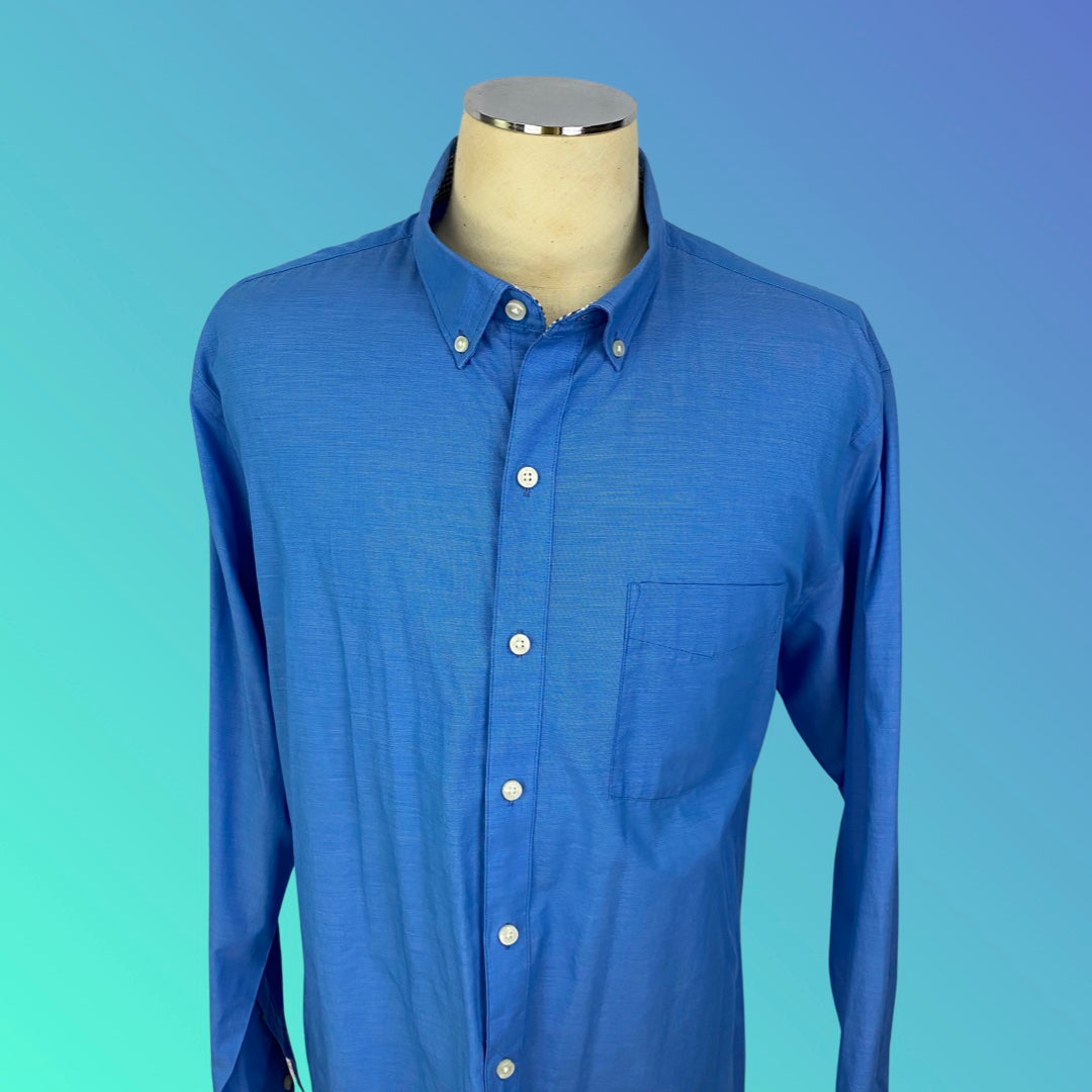 Van Heusen "Classic Fit" Button Up Oxford Style Shirt (XL 17-17.5)