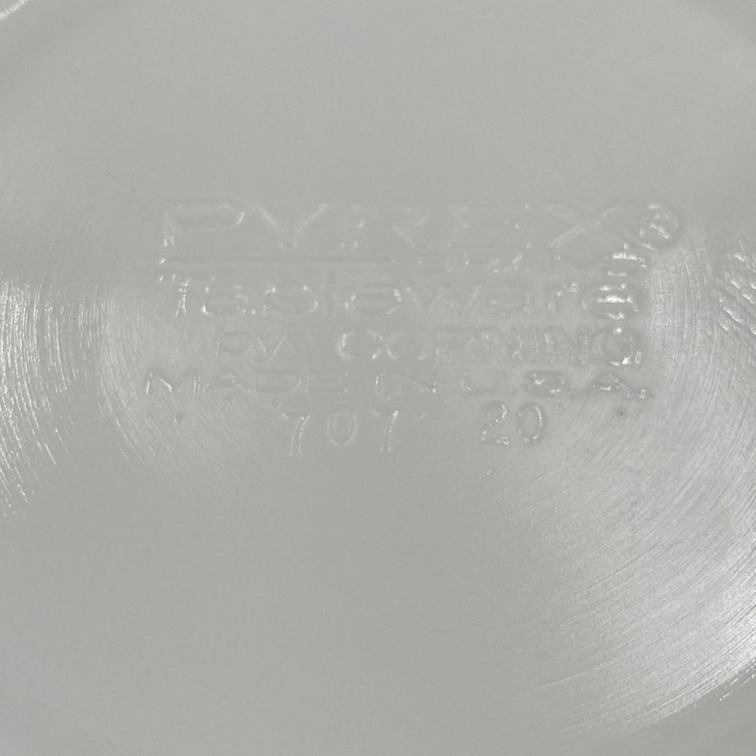 Pyrex Tableware by Corning Gold Rim Cereal Bowl (707)